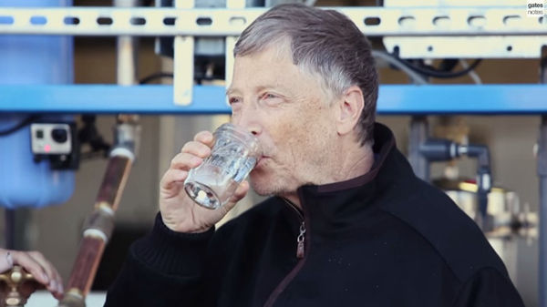 比尔盖茨团队创造治污机器 可将人类排泄物变成饮用水--阿里百秀