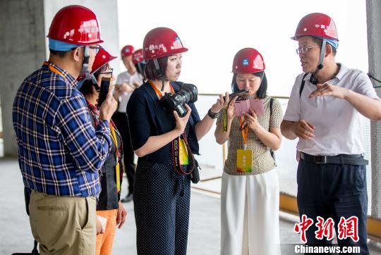 探访武汉第一高楼：中国超高层建筑背后的科技