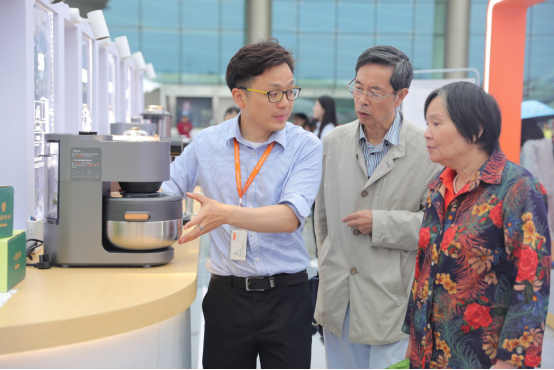 亚洲美食节：九阳黑科技新品吸引八方食客