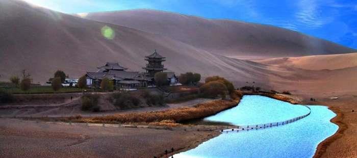 我国沙漠中的一颗明珠,久经风沙却一直存在,