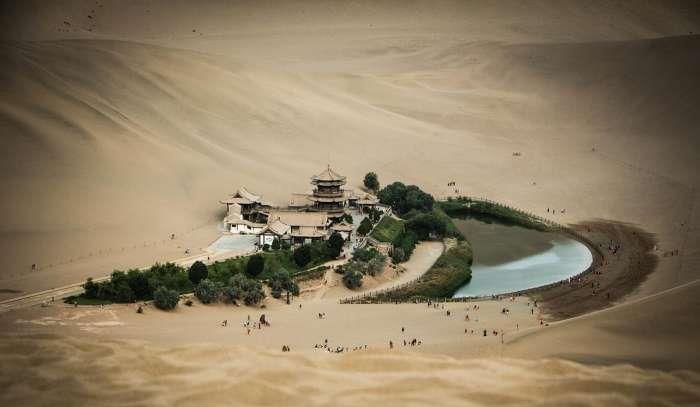 我国沙漠中的一颗明珠,久经风沙却一直存在,