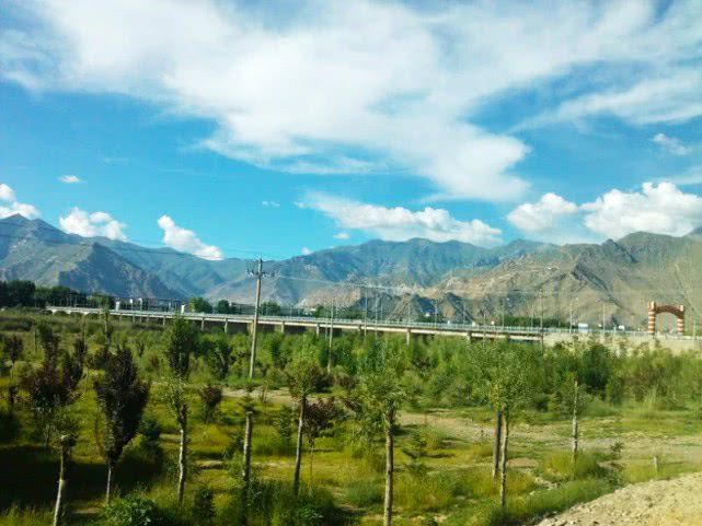 川藏线旅途,从林芝前往拉萨,坐车前往拉萨,