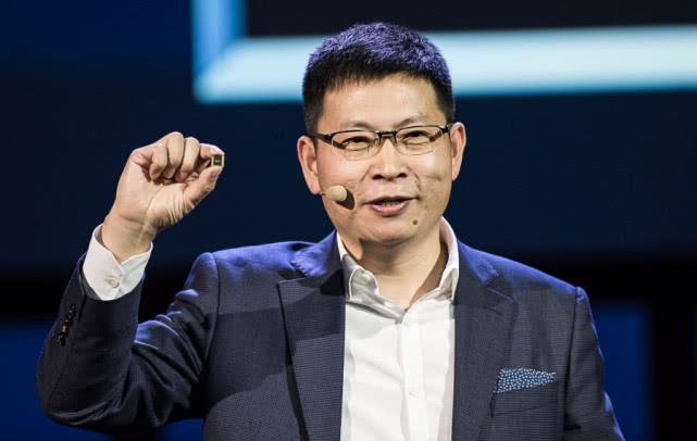 不仅是华为的战斗，中芯宣布14nm芯片量产，20年