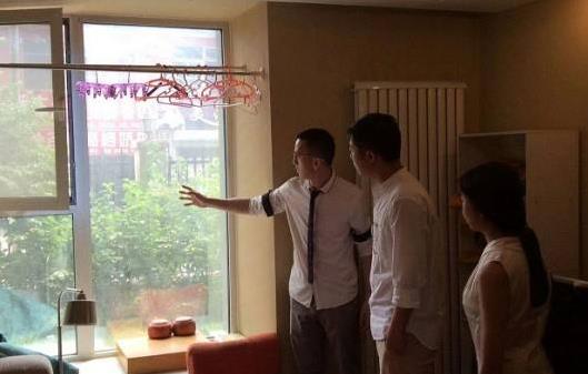 选购二手房前,避开中介“3招”,对方便知遇到