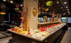 自助餐厅曝光内幕 原来看似美味的食物是这么来