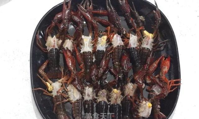 越吃越上瘾的小龙虾做法!出锅就抢!那叫一个