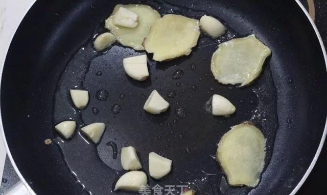 越吃越上瘾的小龙虾做法!出锅就抢!那叫一个