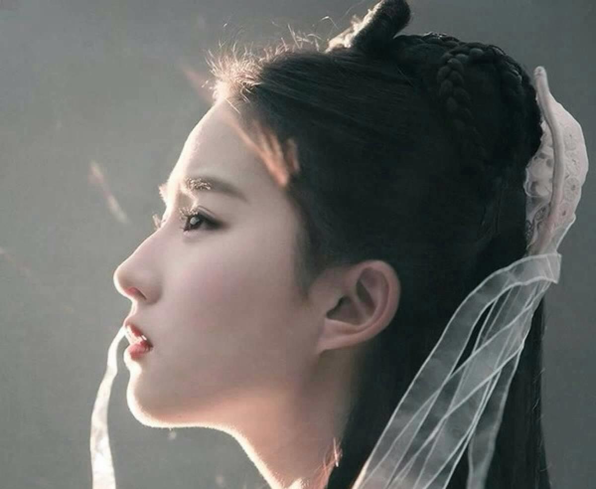 32岁刘亦菲为啥到现在依然单身?不是没人追,看