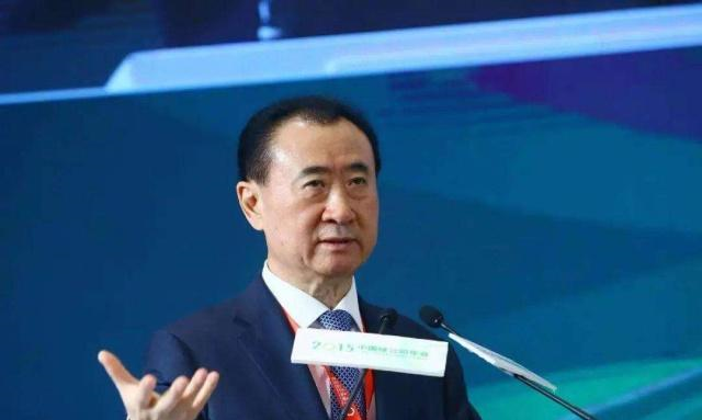 王健林直言：在家最怕的人是王思聪，原因有点