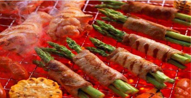 吃宵夜别只会吃烧烤,这几种美食小吃味道更赞