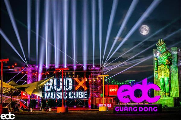 奇迹舞台、绚烂焰火、顶级艺人，EDC雏菊音乐嘉年华绽放珠三角