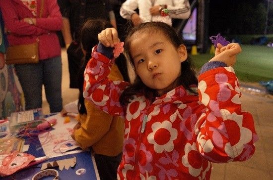 小草莓音乐节开幕，鲸小小现场引爆科技超能量