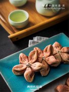 想吃中式美味,从做一款胭红桃花酥开始!
