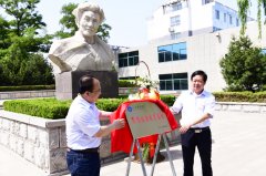 山东科技大学思想政治教育基地在博山焦裕禄纪念馆揭牌