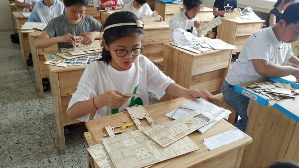 江苏省第二十六届青少年科技模型比赛在连云港市和安小学举行