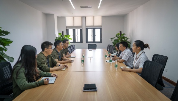 两江公租房公司开展企商走访交流活动