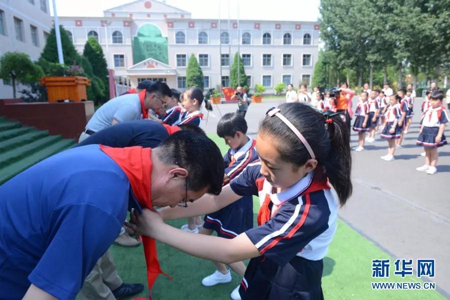 [视频]前行的力量！他们把温暖和科技送进河北这