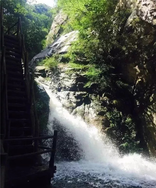 6月22日 诗景龙潭峡第三届揽锅宴邀你赏美景、免