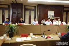 将更多的科技人才、智力资源引进桃城