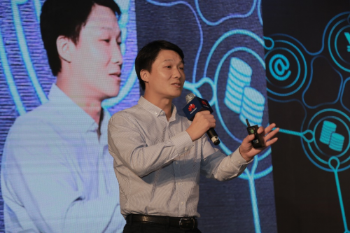 金融行业数字转型 智简网络保驾护航