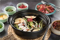 烹品锅物料理,蕴含巨大商机,线上线下排队卖