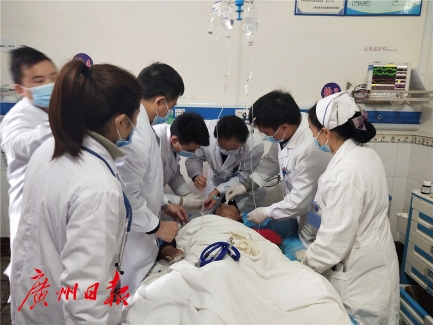 心脏骤停8分钟，他奇迹般救回了……广州帮扶医生好样的！