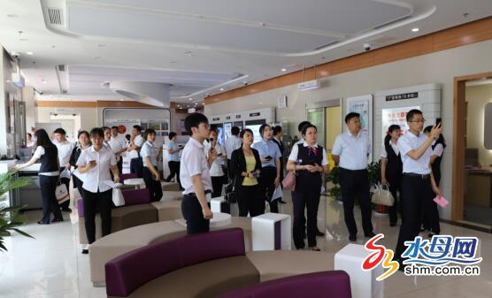 烟台银协赴光大银行招远支行开展经验交流活动