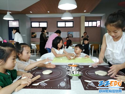 看我们多认真1