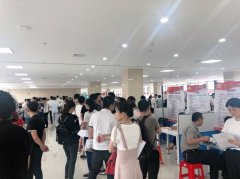 <b>引才新场地 长沙经开区人才市场入驻东方·智造港</b>