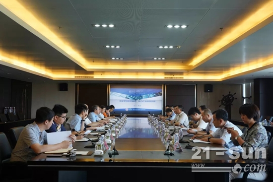 清华大学互联网产业研究院产业转型顾问委员会来访徐工