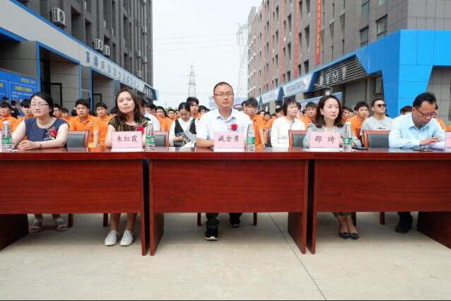 南京万通汽车学校举行名企定向班签约仪式暨人