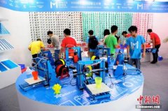 中国软件业增速位居各行业前列 步入群体突破关