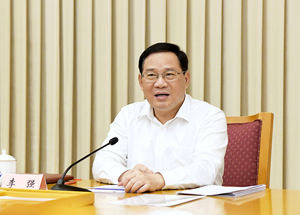 为上海经济社会发展把脉建言!李强与这些“智
