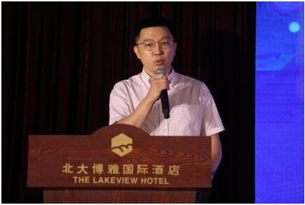 蛋壳公寓联合人民在线、微博等发布《2019大学毕