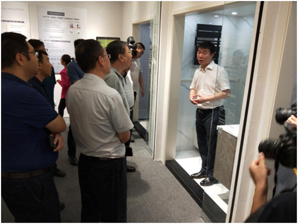 河北省工商联主席刘劲松一行访问秦皇岛维石住
