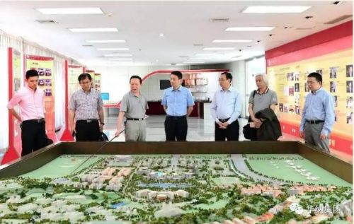 张锋赴西南科技大学访问交流