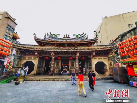 图为鹿港小镇的古建筑。　吴铭英 摄