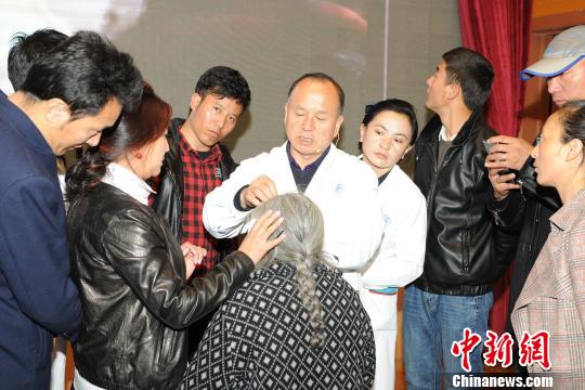 图为培训现场。　曾彬 摄