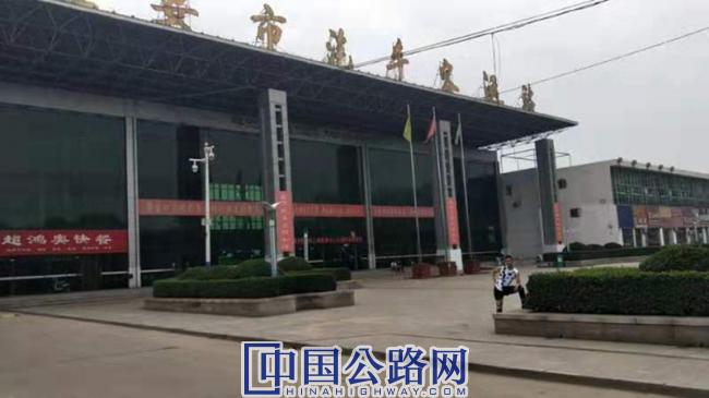 y7015.jpg