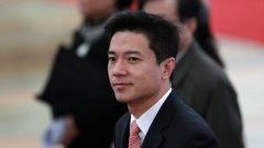 李彦宏在人民日报撰文：推动新一代AI健康发展