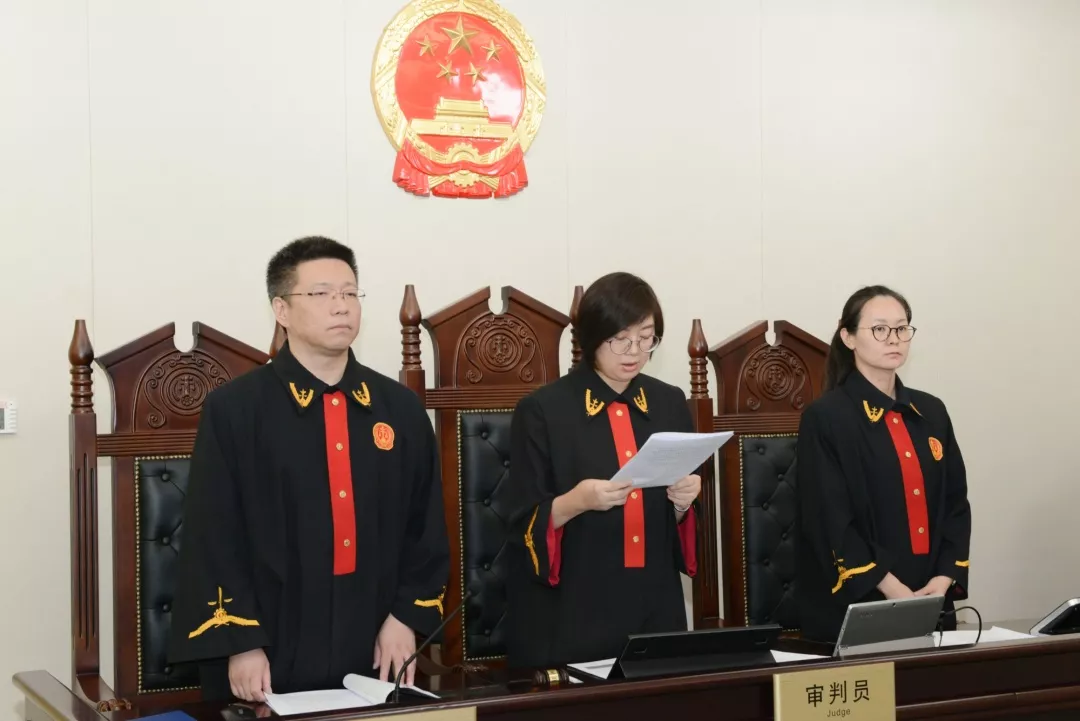 创业者能否模仿微信红包和捂脸表情?有人被判赔90万