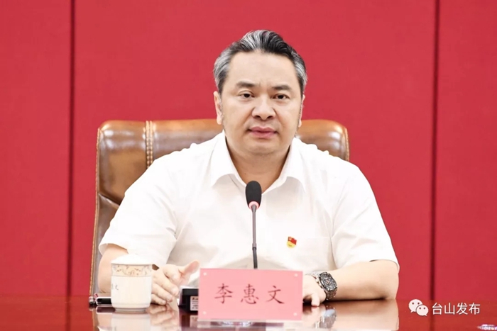 市委召开青年人才座谈会：不忘初心跟党走 建功立业促发展
