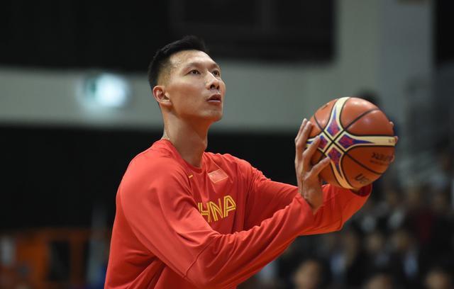 中国男篮八强有戏？篮球名宿点出最大短板 男篮或靠2点创奇迹