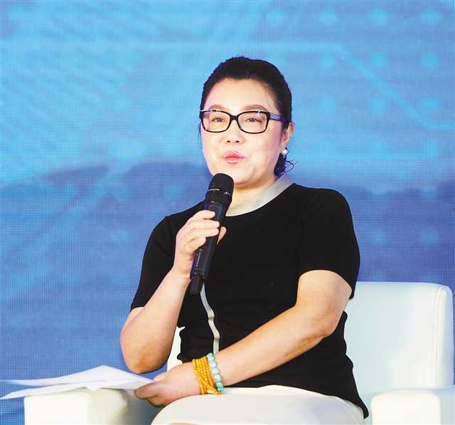 2019中国（重庆）汽摩产业高峰论坛举行 提升品质研发创新成热题