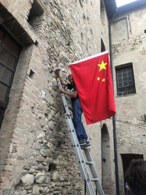 音乐搭起友谊桥 上海市西初级中学管乐队赴欧体