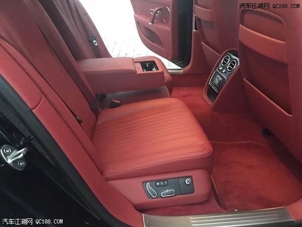 18款平行进口宾利飞驰V8S 4.0T现车报价