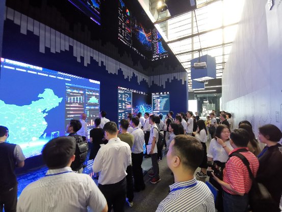 深业集团携43园惊艳亮相房博会 智慧园区运营助力产业升级