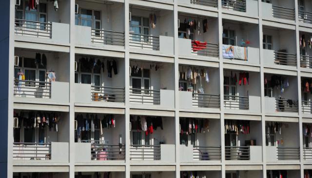 高校“天价公寓”住宿生：豪华二人间拟扩间