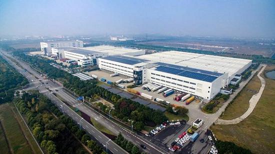 贴上绿色科技标签 耐克七成鞋服采用可回收材料