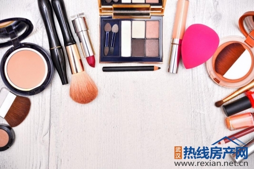 创业新奇迹 全美进口化妆品体验店让你做到省钱